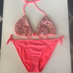 NWOT - VS Beautiful Coral bikini L